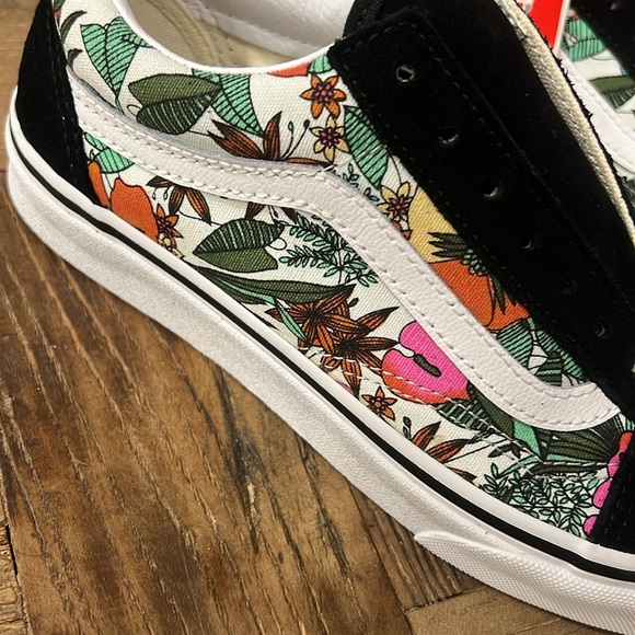 🌴 VANS OLD SKOOL IN Women – Multi Tropic/Black/True White NWT - Picture 6 of 8